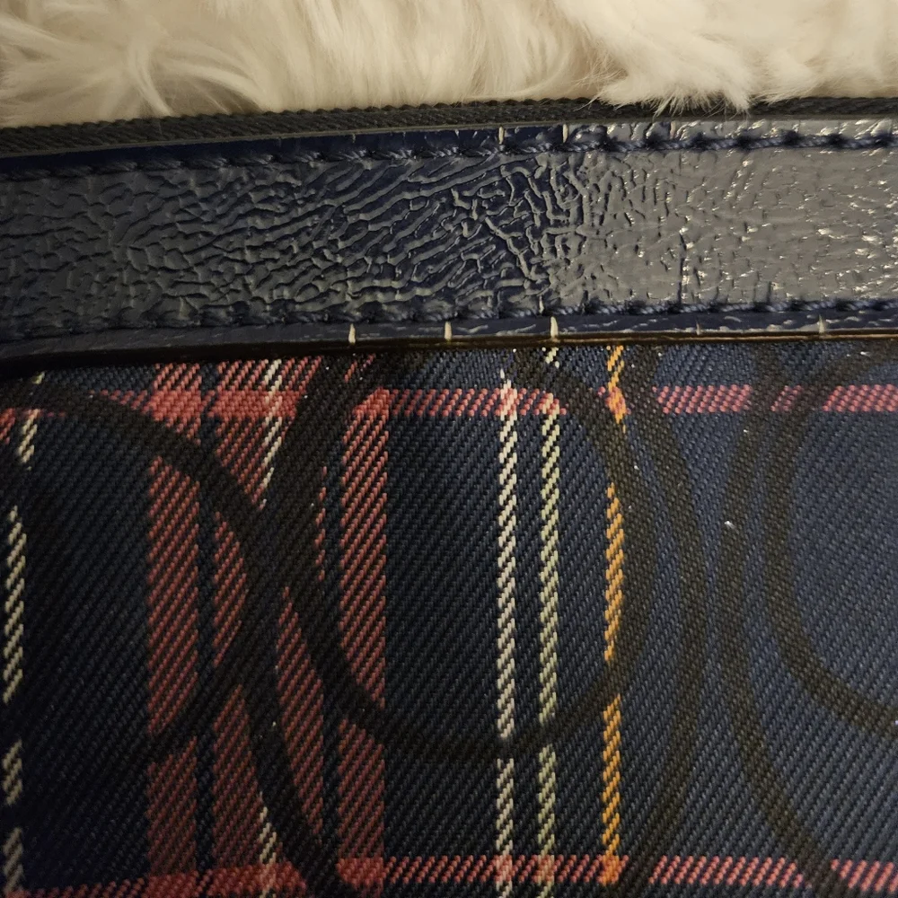 Coach Navy Multicolor Plaid Wristlet Signature C Pattern Pink Clutch Hangtag - Picture 5 of 8